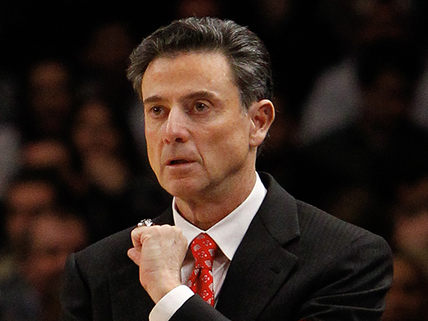 Pitino Advocating to Start College Basketball a Season Later