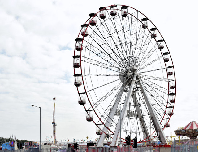 7 Rescued After Ferris Wheel Malfunction At Camden County Fair