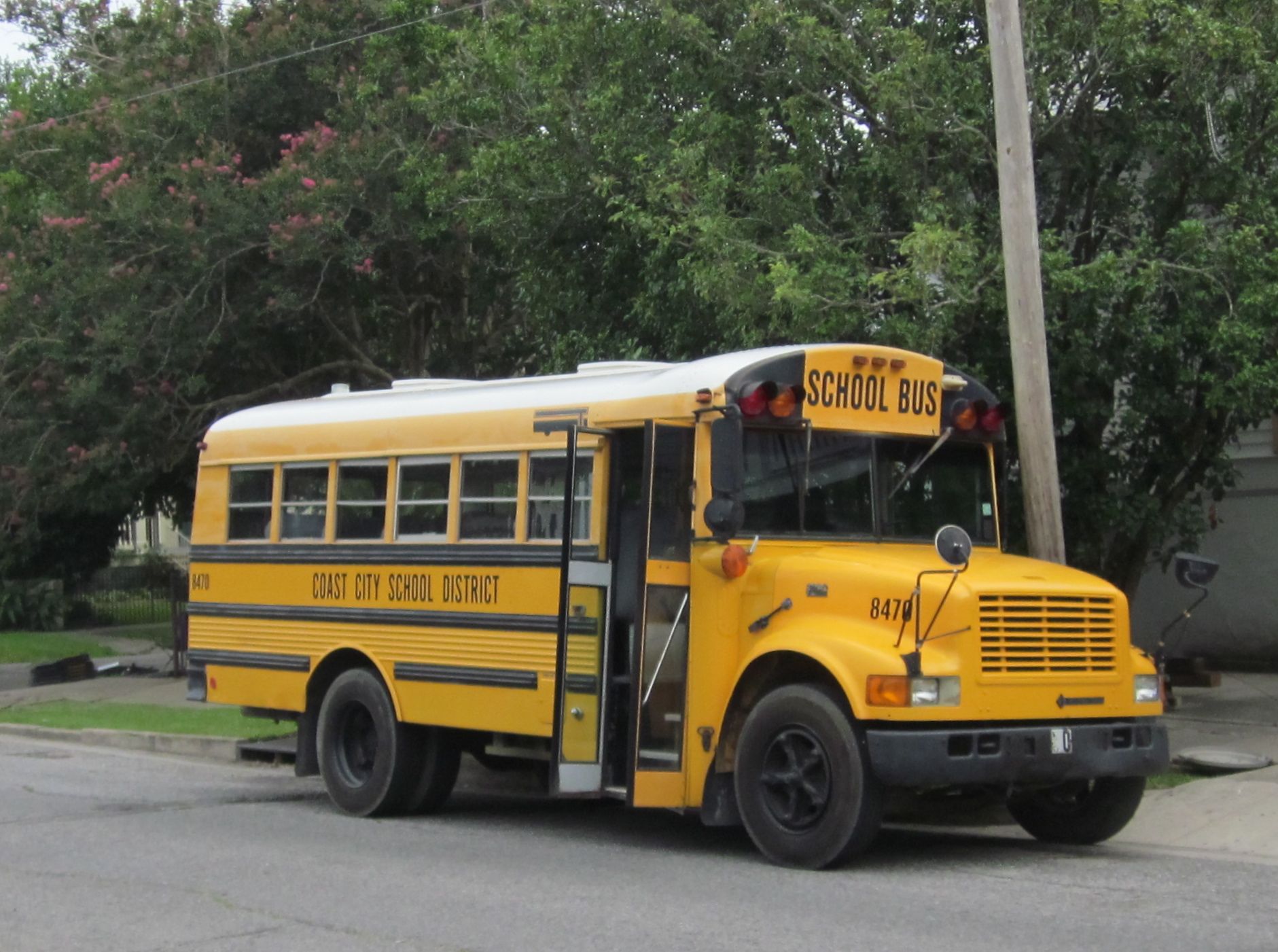 School Bus Driver Charged In Crash That Injured 8 Students In South Jersey